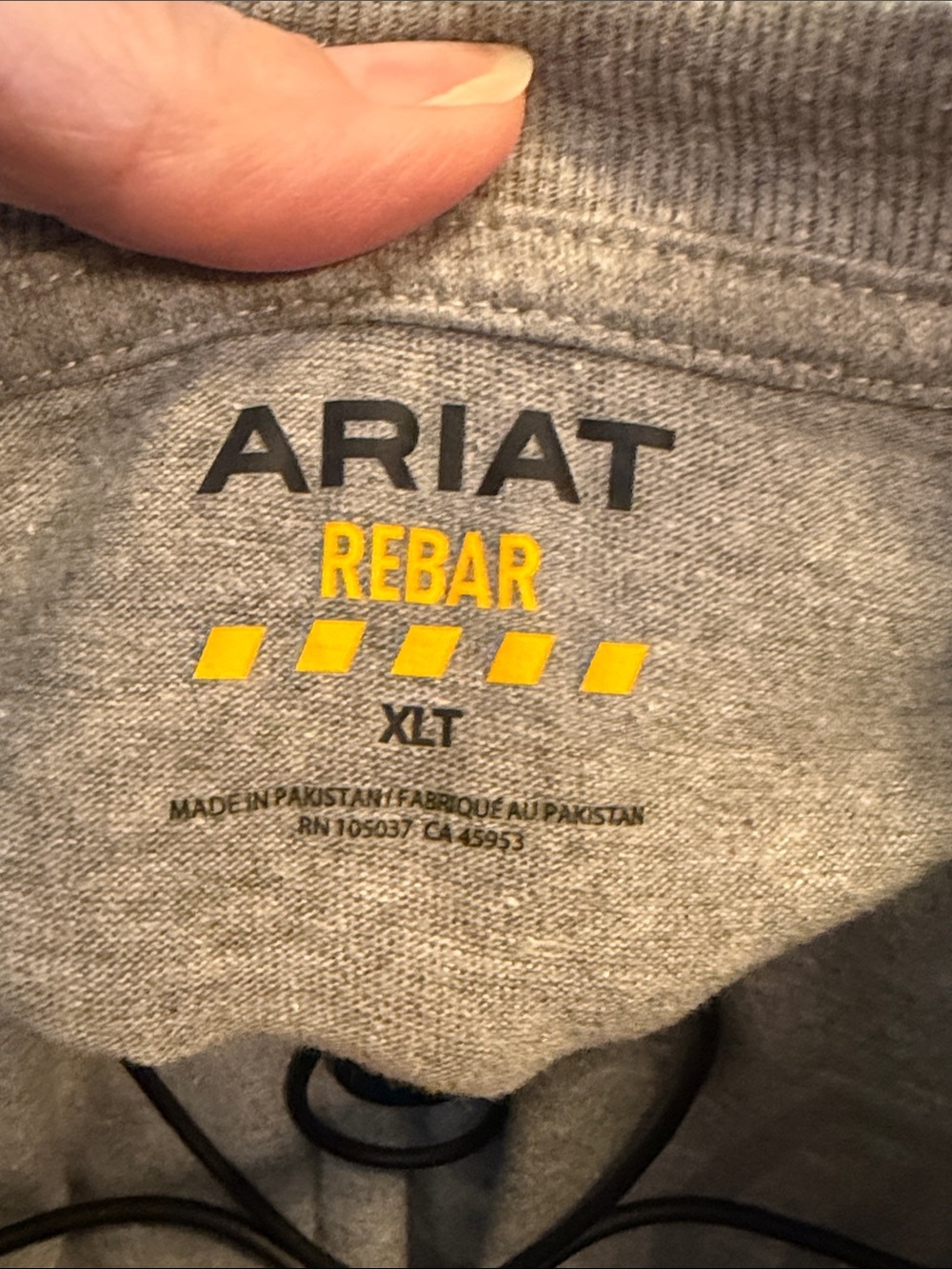 🎬🎬🎬BOGOHO🎬🎬🎬Ariat Short Sleeve Pocket Tee Bundle of 2 Gray & Maroon - Picture 5 of 10